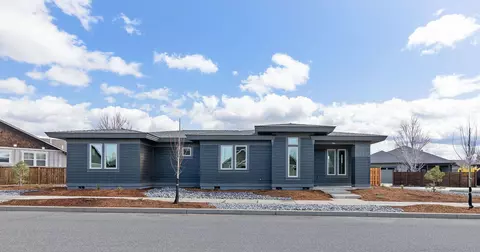 916 NE Whistle Way, Prineville, OR 97754