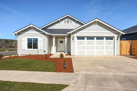 3737 Durst St, Medford, OR 97504