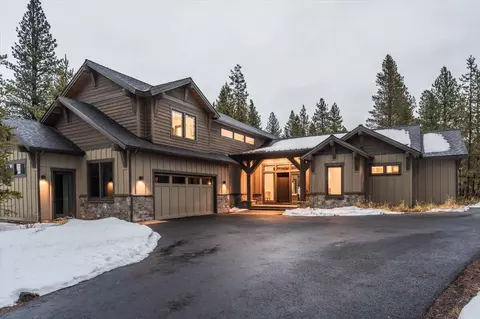 56378 Trailmere Cir #300, Bend, OR 97707