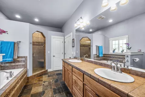 63402 Hamehook Rd, Bend, OR 97701 photo 17
