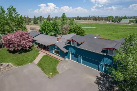 63402 Hamehook Rd, Bend, OR 97701 photo 3