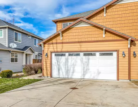 2356 Dahlia Way, Medford, OR 97501