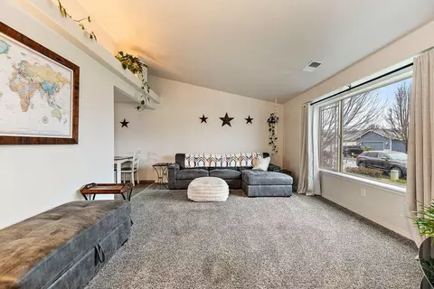 615 Karic Way, Eagle Point, OR 97524 photo 10