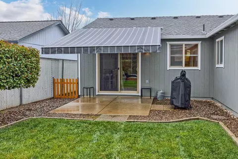 615 Karic Way, Eagle Point, OR 97524 photo 7