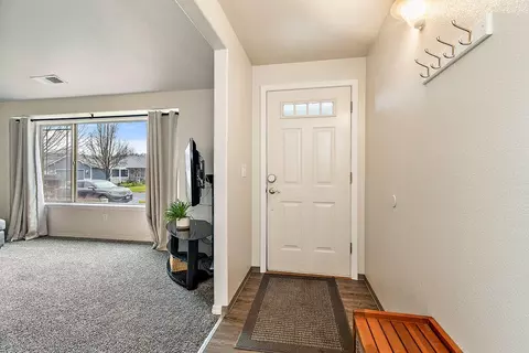 615 Karic Way, Eagle Point, OR 97524 photo 24