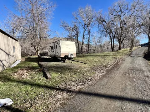 Exterior - 915 E Main St, John Day, OR 97845 photo 7 of 13