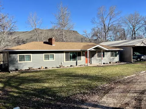 915 E Main St, John Day, OR 97845