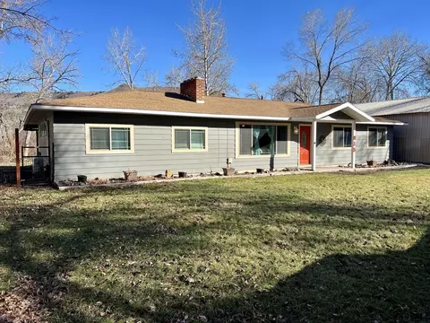 Exterior - 915 E Main St, John Day, OR 97845 photo 6 of 13