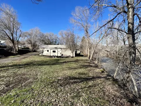 Exterior - 915 E Main St, John Day, OR 97845 photo 9 of 13
