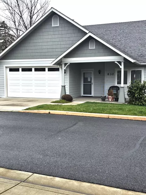 830 SW Kinsington Ct, Grants Pass, OR 97526