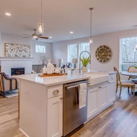 1231 Stonegate Dr #328, Eagle Point, OR 97524 photo 8