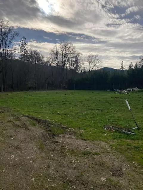 737 Meadow View Dr, Williams, OR 97544 photo 9