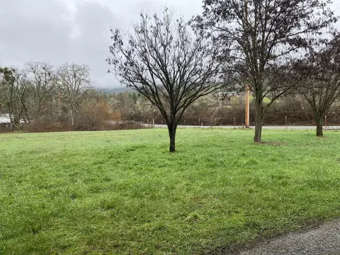 9077 N Applegate Rd, Grants Pass, OR 97527 photo 8