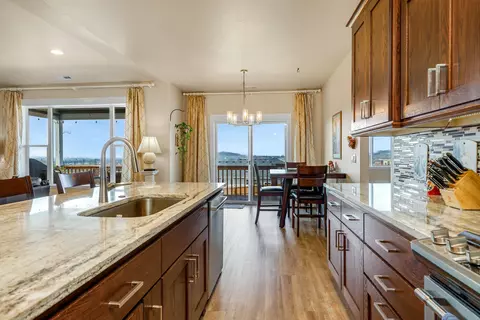 343 Avalon Ter, Eagle Point, OR 97524 photo 9