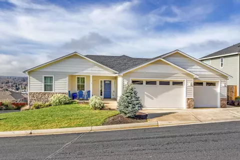 343 Avalon Ter, Eagle Point, OR 97524 photo 2