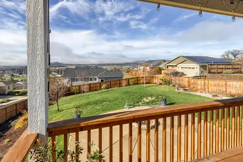 343 Avalon Ter, Eagle Point, OR 97524 photo 25