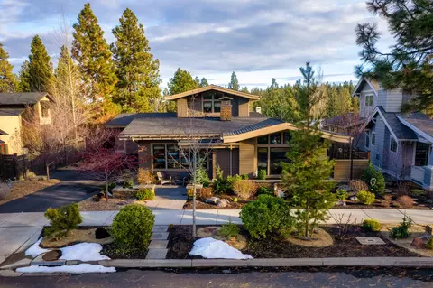 2294 NW High Lakes Loop, Bend, OR 97703