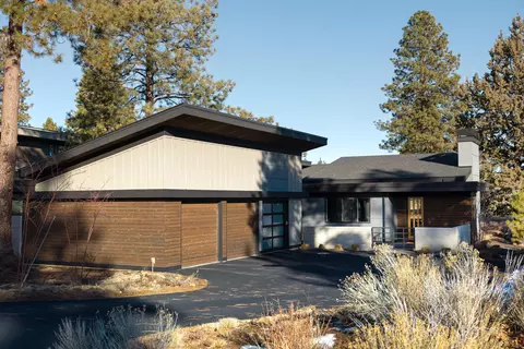 61486 Hackleman Ct, Bend, OR 97702