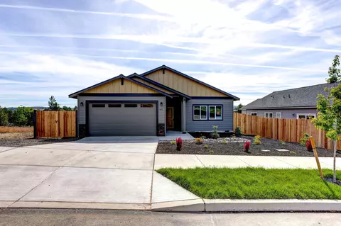 551 SW Cassidy Ave #LOT 5, Madras, OR 97741