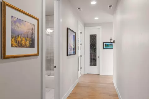 Entry Way - 60861 SW Headwaters Loop, Bend, OR 97702 photo 3 of 3