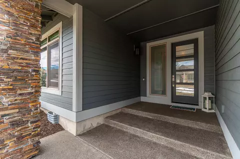 Exterior - 60861 SW Headwaters Loop, Bend, OR 97702 photo 3 of 9