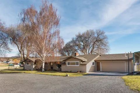 2166 NE Barnes Rd, Prineville, OR 97754