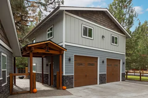 60932 Onyx St, Bend, OR 97702 photo 4