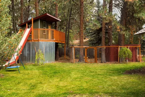 60932 Onyx St, Bend, OR 97702 photo 37