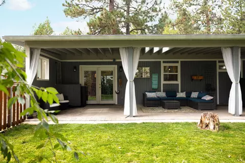 60932 Onyx St, Bend, OR 97702 photo 29