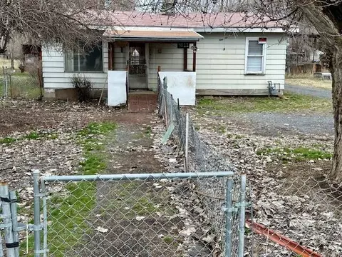 4011 Bisbee St, Klamath Falls, OR 97603