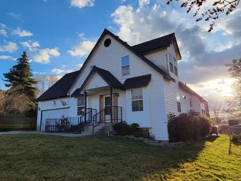3257 NE Yellowpine Rd, Prineville, OR 97754