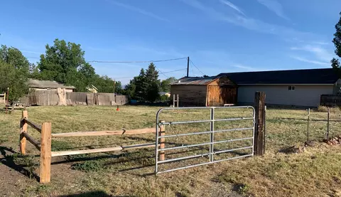 209 2nd Ave, Culver, OR 97734