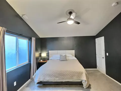 4916 Squirrel St, Springfield, OR 97478 photo 10