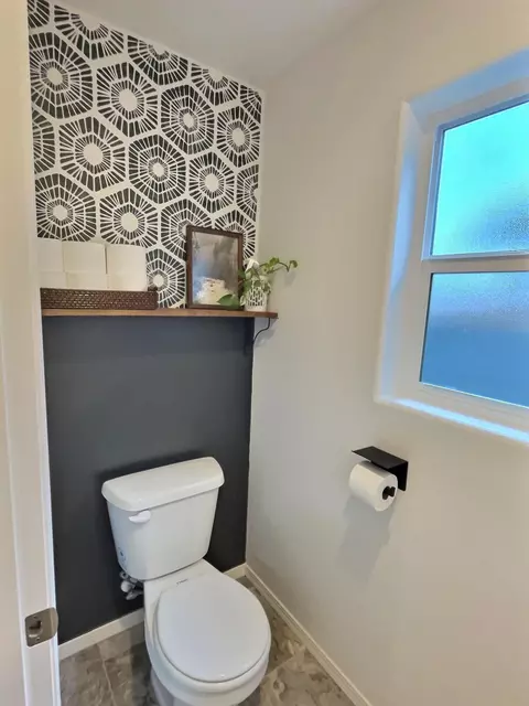 4916 Squirrel St, Springfield, OR 97478 photo 15