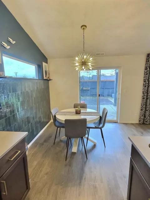 4916 Squirrel St, Springfield, OR 97478 photo 8