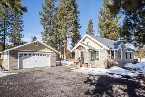 51445 Station Master Way, La Pine, OR 97739