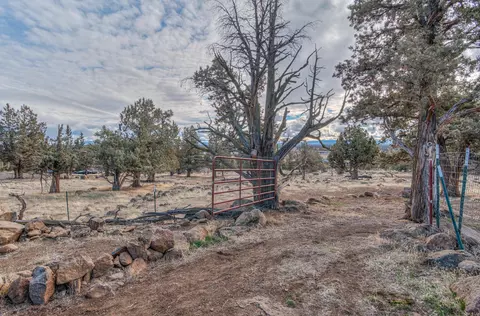 65135 76th St, Bend, OR 97703 photo 37