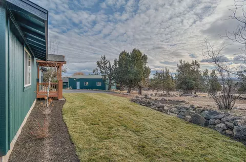 65135 76th St, Bend, OR 97703 photo 3