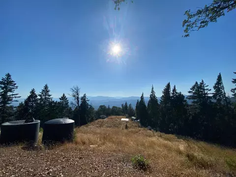 2426 Old Hwy 99, Grants Pass, OR 97526