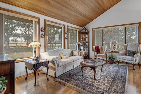 22252 Nelson Rd, Bend, OR 97701 photo 2