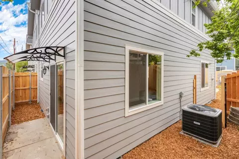 430 Oak St, Phoenix, OR 97535 photo 26