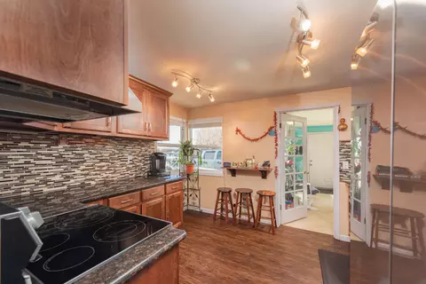 Kitchen - 325 E Mint Ln, Culver, OR 97734 photo 1 of 2