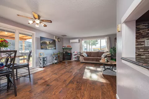 Living - 325 E Mint Ln, Culver, OR 97734 photo 2 of 2