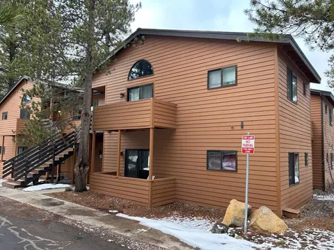56858 Enterprise Dr # I3, Sunriver, OR 97707