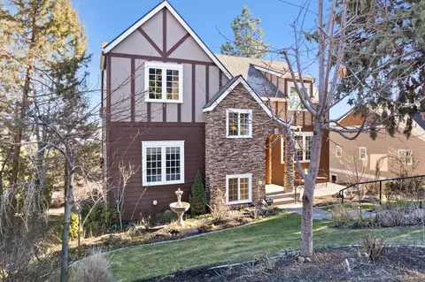 3084 NW Craftsman Dr, Bend, OR 97703