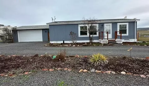 2965 SE James Dr, Madras, OR 97741