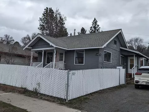 1827 Oregon Ave, Klamath Falls, OR 97601