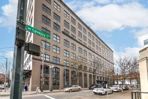 1420 NW Lovejoy St #630, Portland, OR 97209