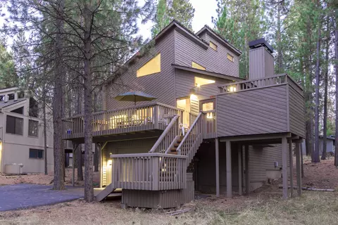 57244 Raccoon Ln #3, Sunriver, OR 97707