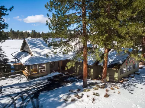 70029 Meadow View Rd, Sisters, OR 97759